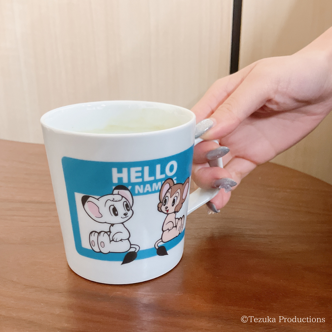 【受注販売商品】＜Kiln-ium＞波佐見焼マグカップ　HELLO MY NAME IS（レオ＆ライヤ）【お届けは11月中旬より順次】